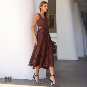 Vestido Midi Bordado Hazel Marrom