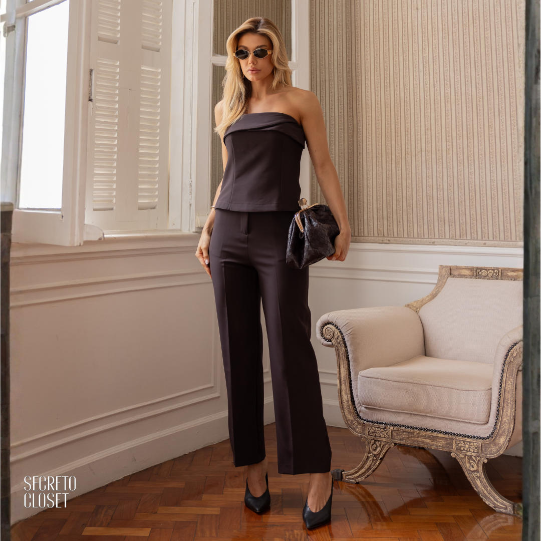 Conjunto Top e Calça Alfaiataria Eulália Marrom