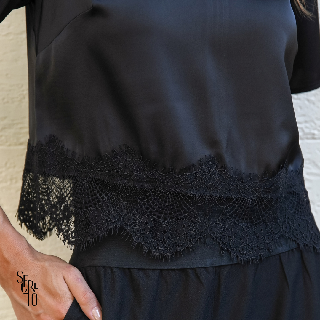Blusa Barra Renda Vivian Preto