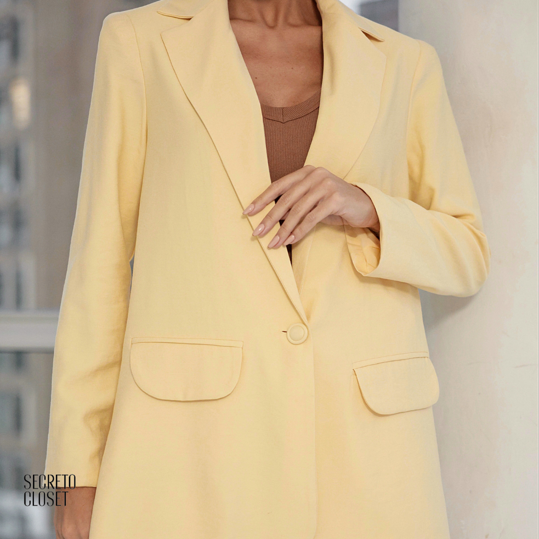 Conjunto Max Blazer e Short Alfaiataria Diana Camomila