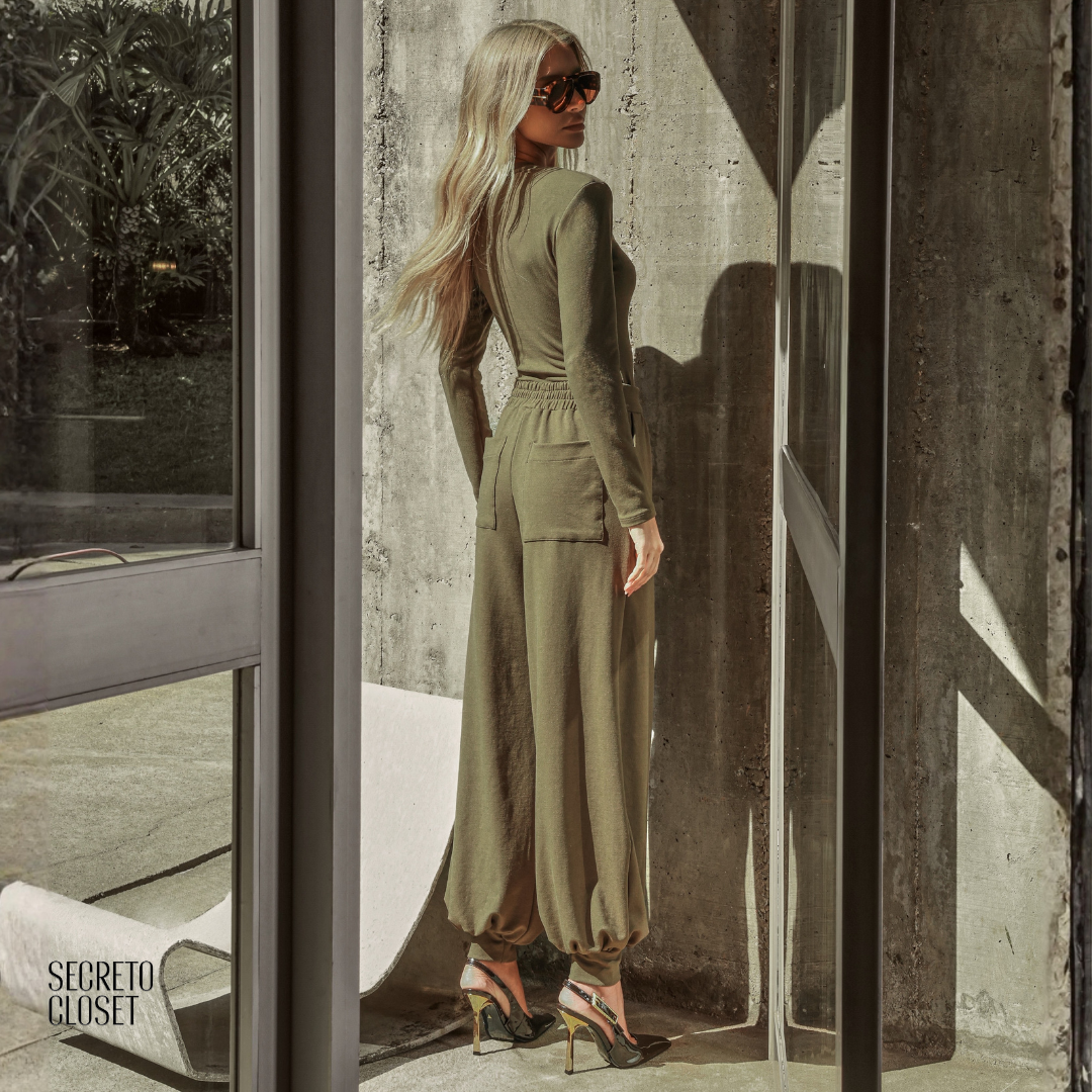 Conjunto Blusa e Calça Moletinho Eleni Militar