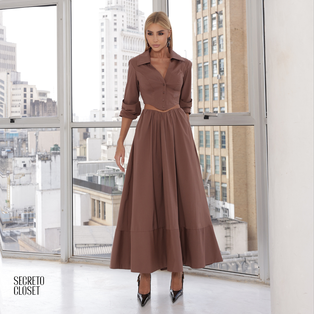 Conjunto Camisa e Saia Evasê Allana Marrom
