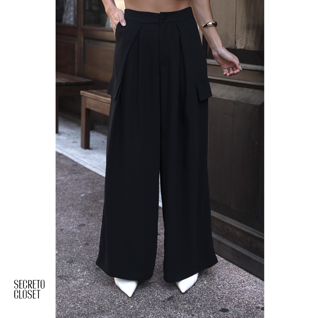 Calça Pregas Frontal Evie Preto