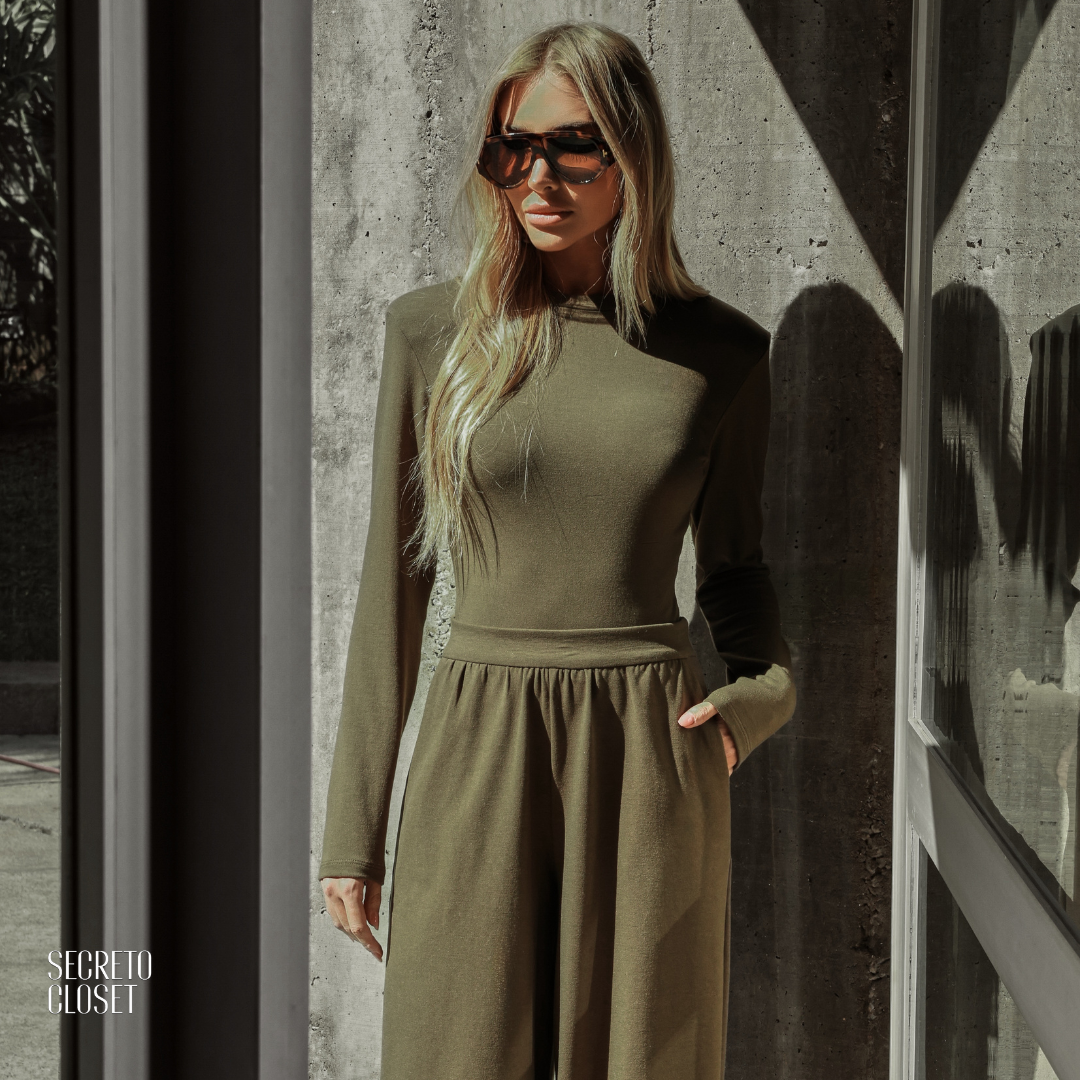 Conjunto Blusa e Calça Moletinho Eleni Militar