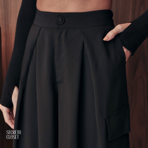 Calça Pregas Frontal Evie Preto