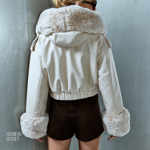 Casaco Pelo Removível Elsie Off White