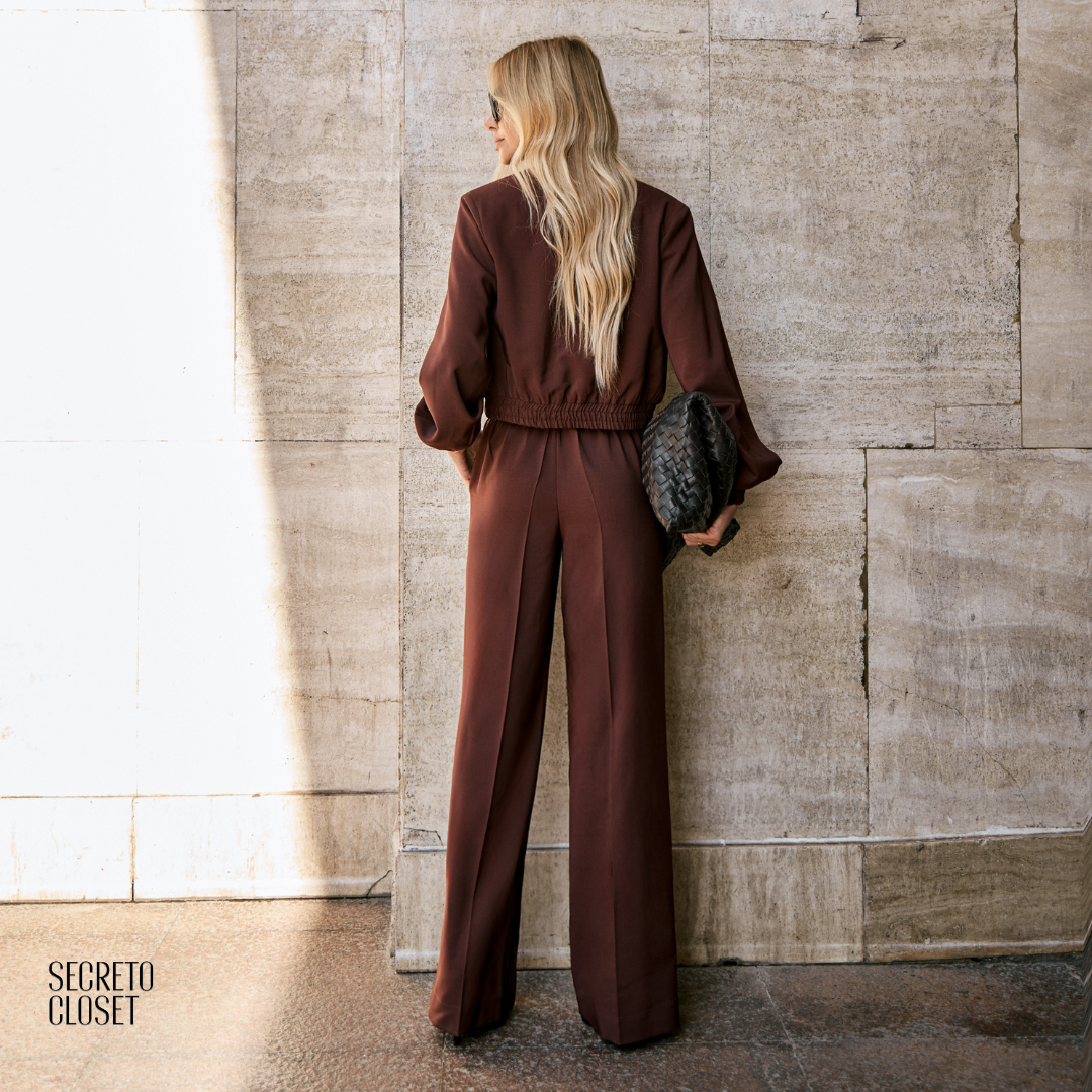 Conjunto Bomber e Calça Alfaiataria Mikaela Café