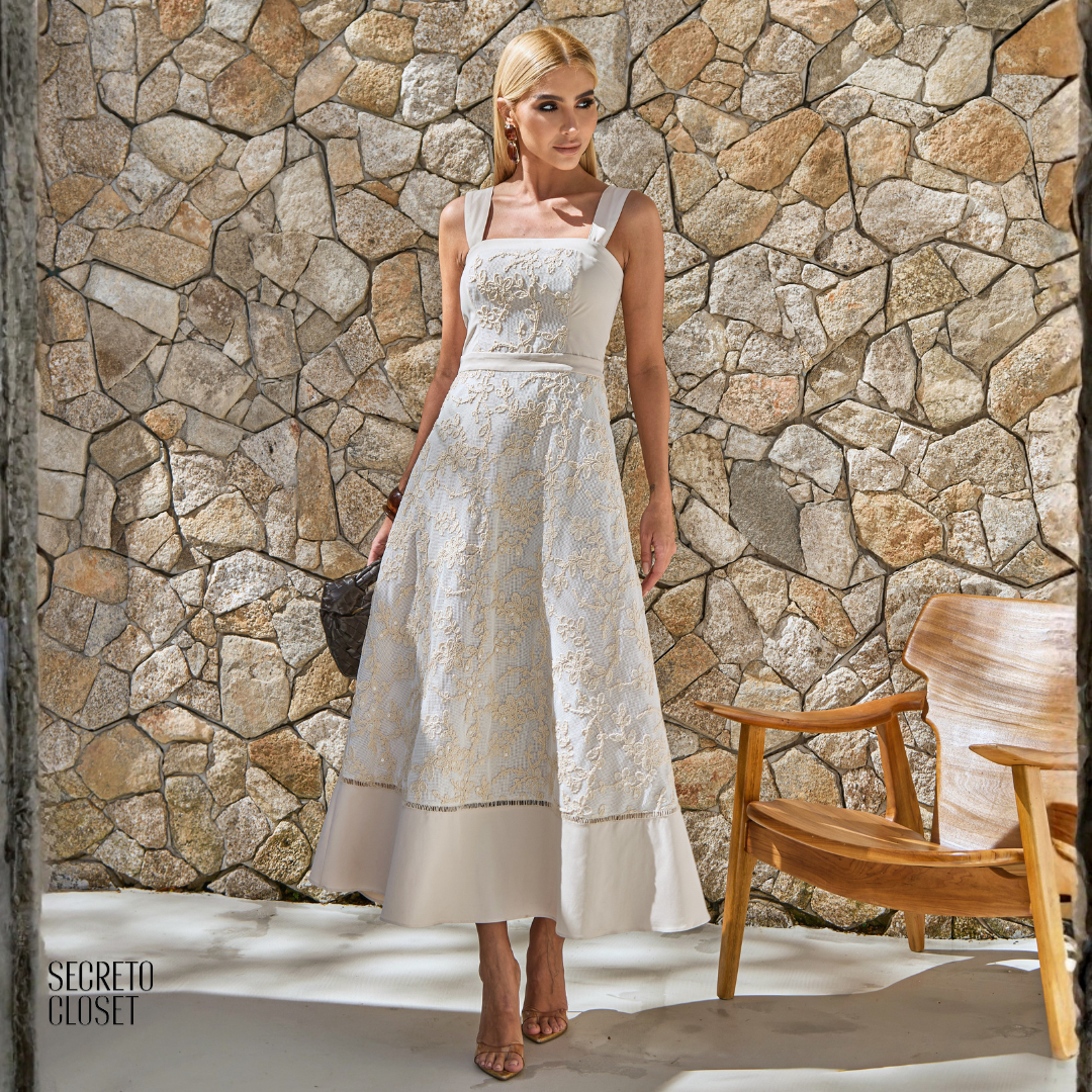 Vestido Midi Bordado Kiara Natural