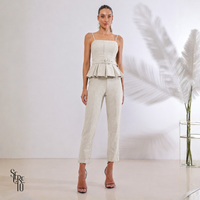 Macacão Peplum com Cinto Alice Areia