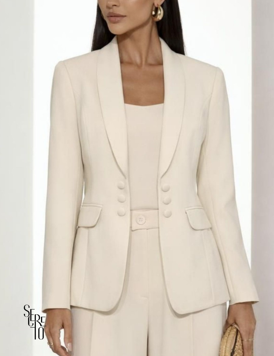 Blazer Alfaiataria Detalhe no Ombro Georgea Bege