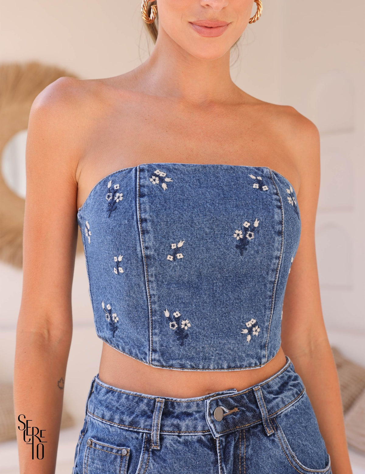 Cropped T.Q.C Flowers Jeans Escuro