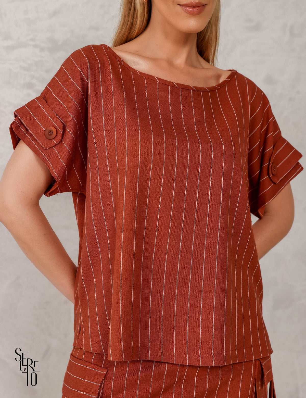 Conjunto Blusa e Saia Cargo Leila Terracota