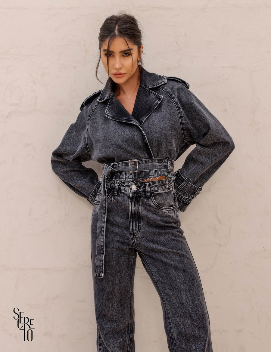 Jaqueta Jeans Destroyed Flore Preto