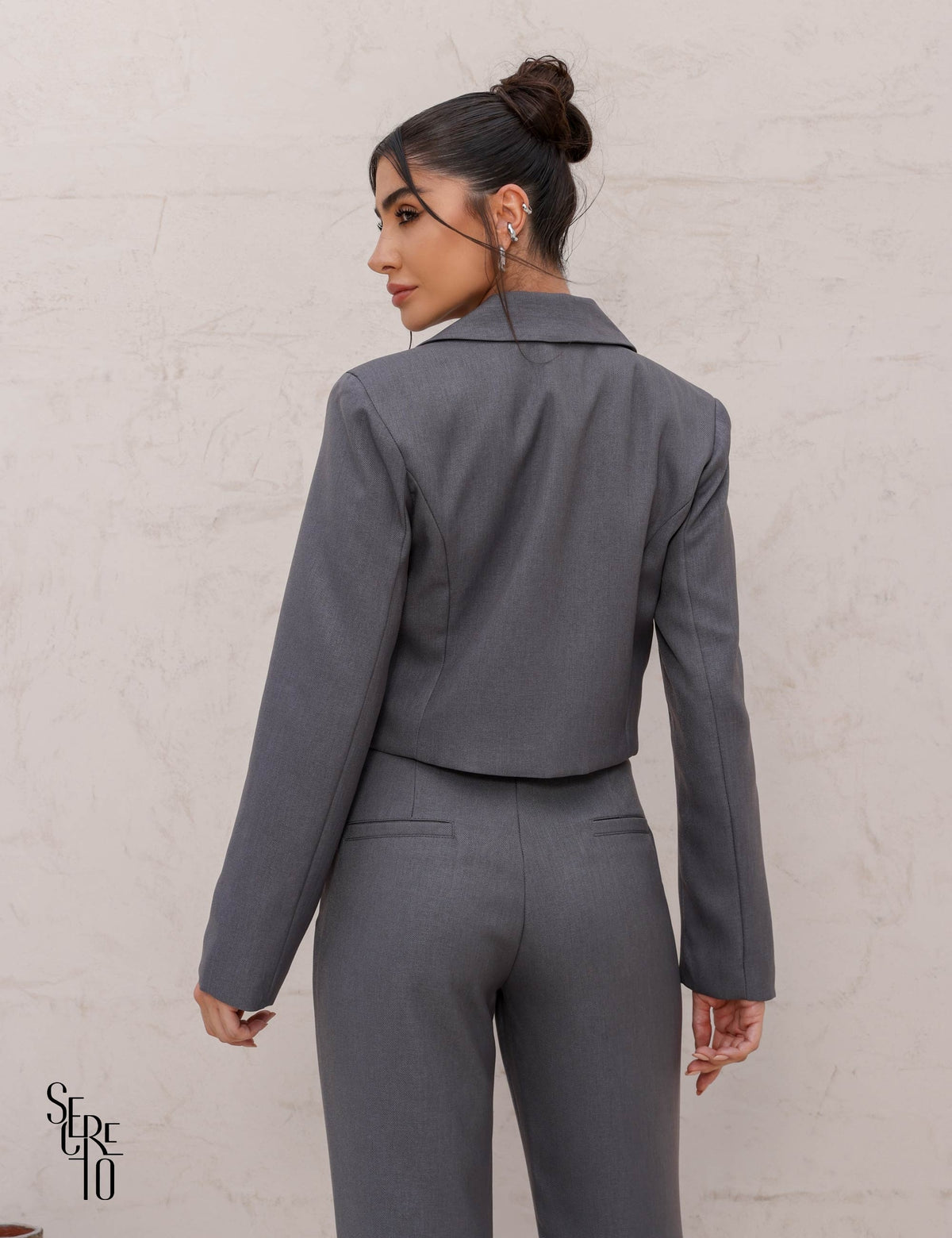 Blazer Cropped Alfaiataria Rox Cinza