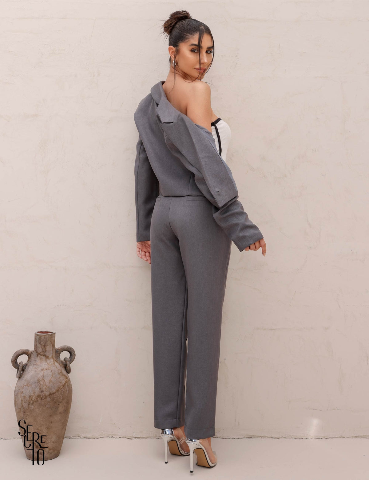 Blazer Cropped Alfaiataria Rox Cinza