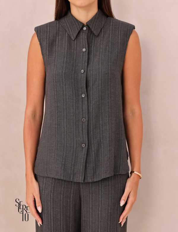 Conjunto Blusa e Calça Risca de Giz Xuan Preto