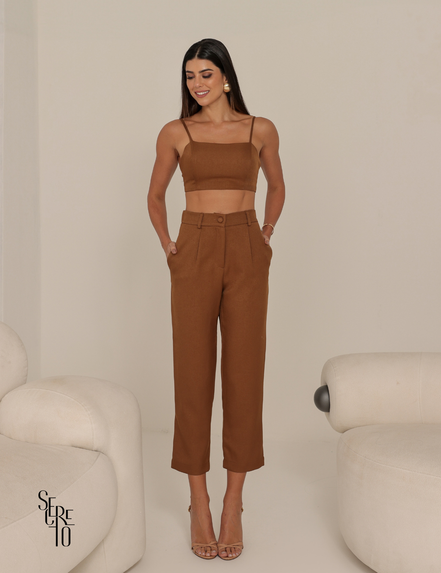 Calça Alfaiataria Somin Caramelo