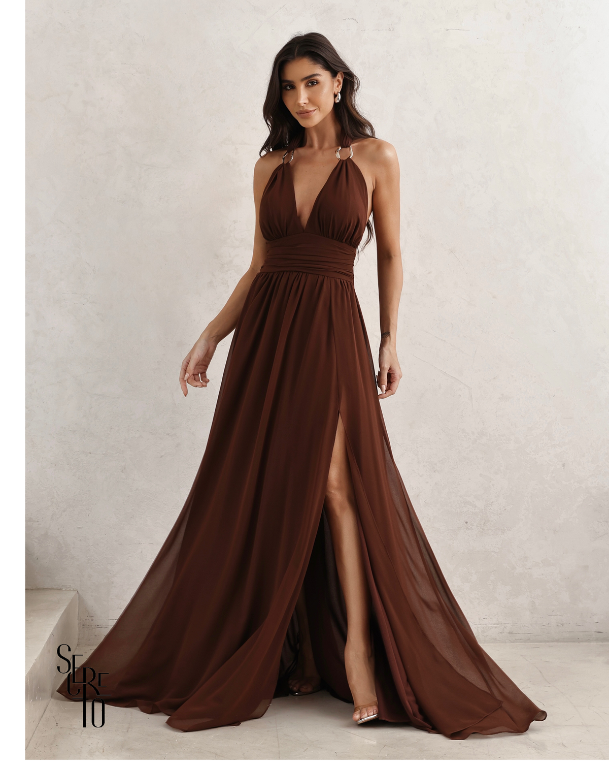 Vestido Longo Com Fivela Thais Marrom