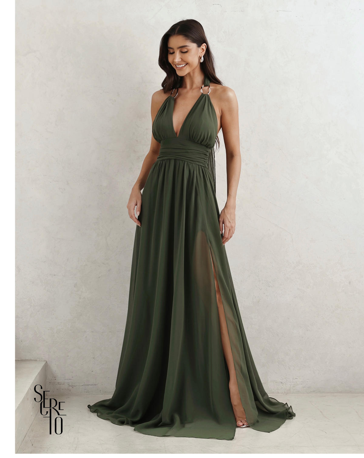 Vestido Longo Com Fivela Thais Verde Musgo