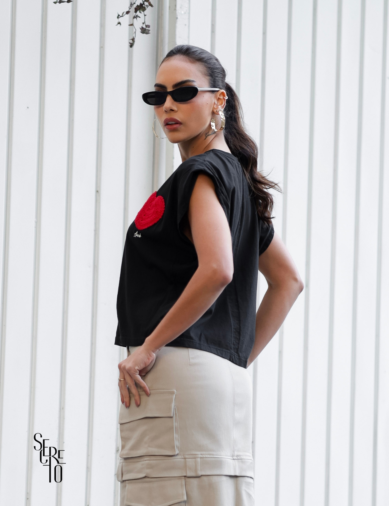 T-Shirt Detalhe Crochet Paula Preto