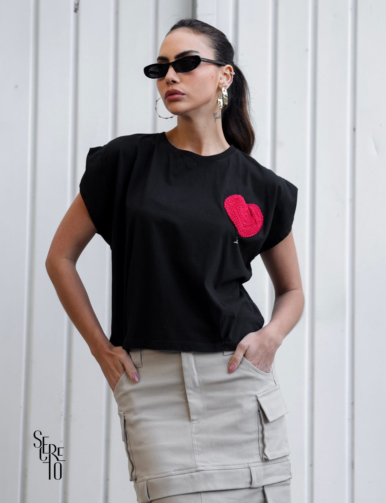 T-Shirt Detalhe Crochet Paula Preto