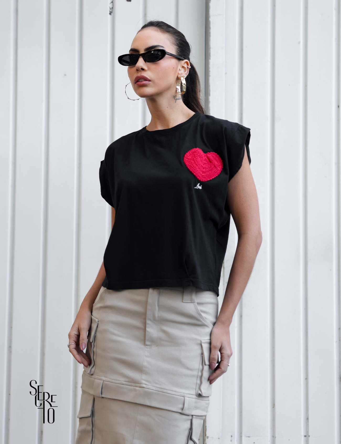 T-Shirt Detalhe Crochet Paula Preto