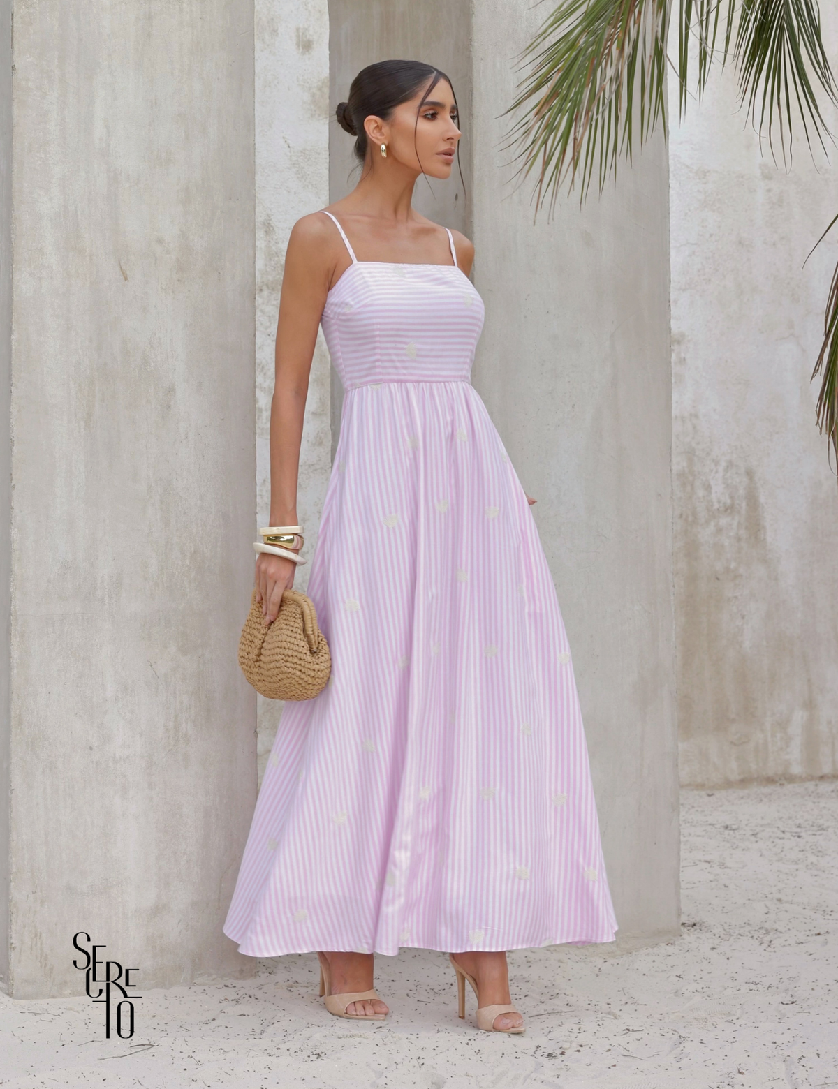 Vestido Longo Com Bordado Maria Rosa Claro
