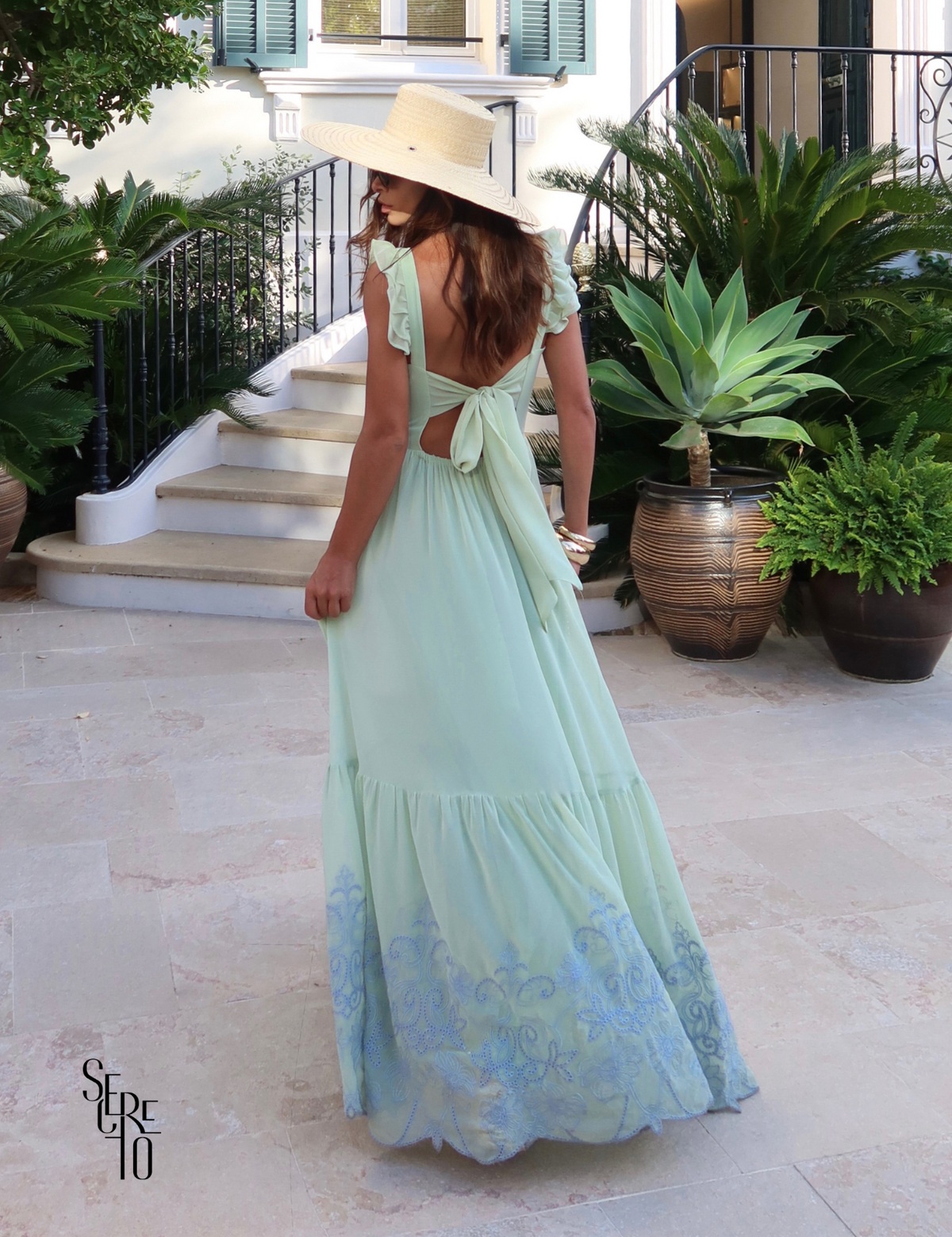 Vestido Longo Bordado Laço Costas Lariza Verde Menta