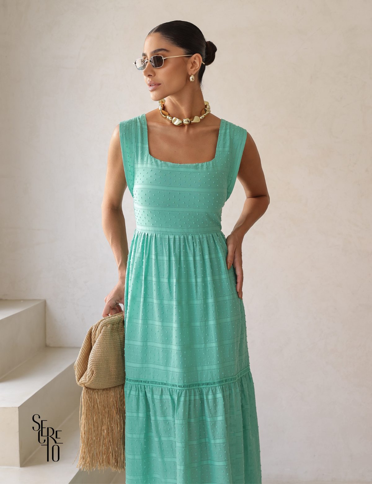 Vestido Midi Decote Quadrado Laise Naie Verde