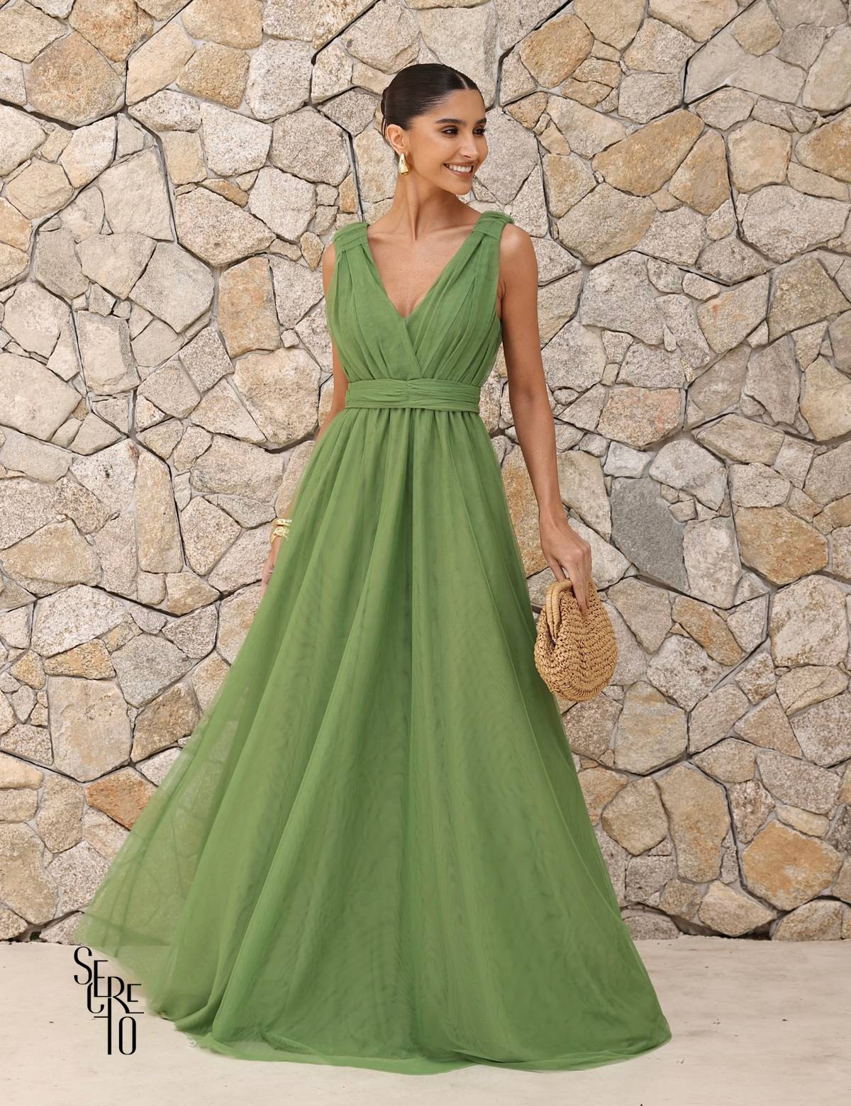 Vestido Longo de Tule Decote V Thaili Verde Eucalipto