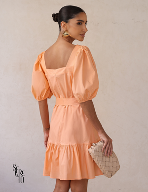 Vestido Curto Manga Bufante com Faixa Cristal Coral