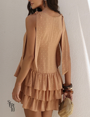 Vestido Curto Dourado com Camadas Roseli Doce de Leite
