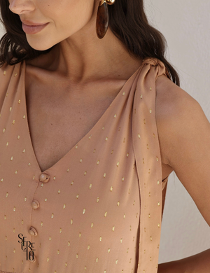 Vestido Curto Dourado com Camadas Roseli Doce de Leite