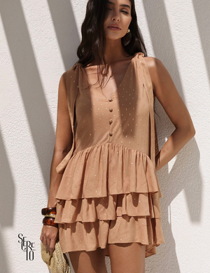 Vestido Curto Dourado com Camadas Roseli Doce de Leite