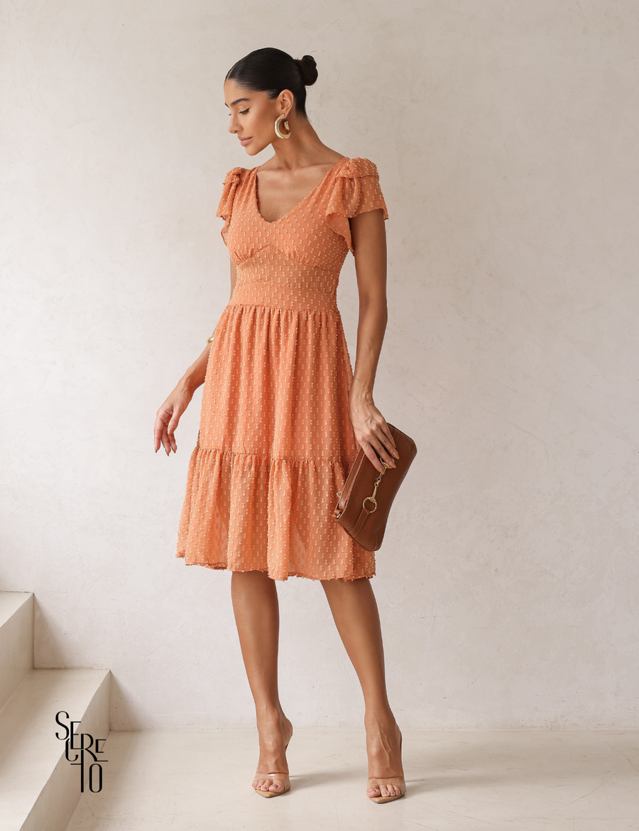 Vestido Midi Texturizado com Babados Tania Pêssego