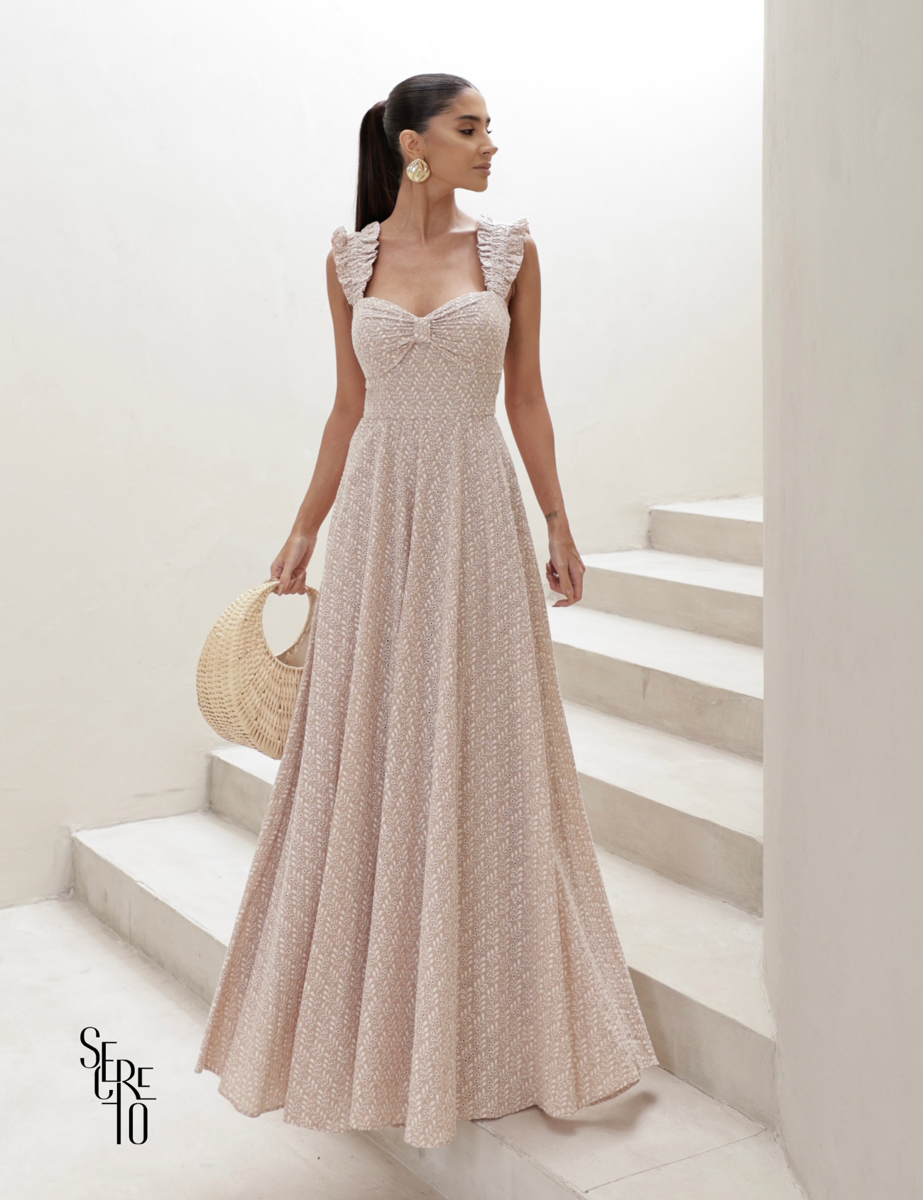 Vestido Longo em Laise com Babados Jessica Bege