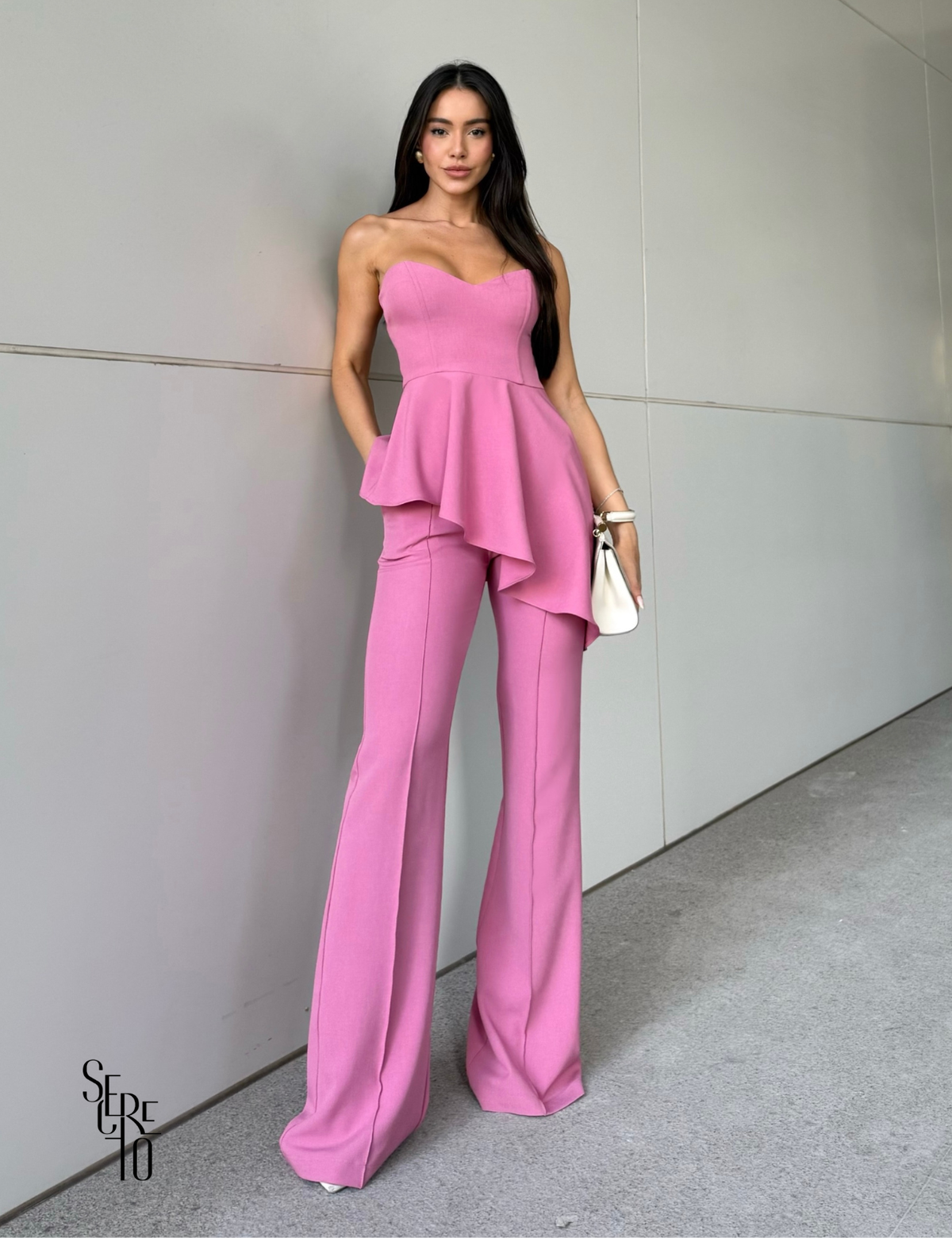 Conjunto Blusa Assimetrica e Calça Alfaiataria Lucia Rosa