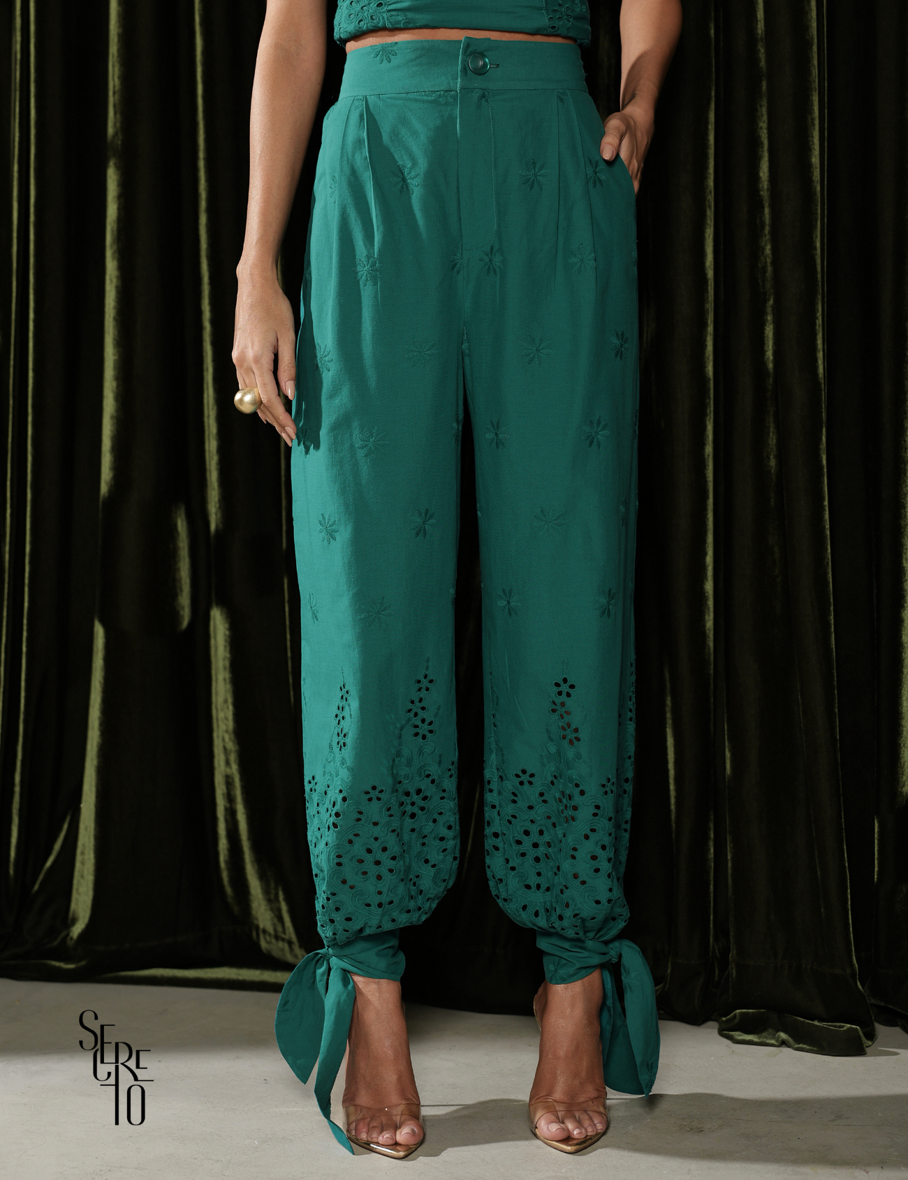 Conjunto Laise Recortes Vazados Juju Verde