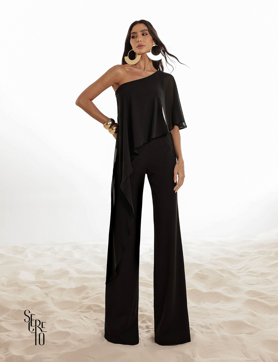 Macacão Assimétrico Bella Preto