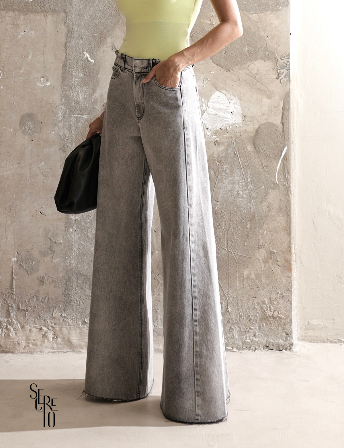 Calça Jeans Flare Nanda Cinza