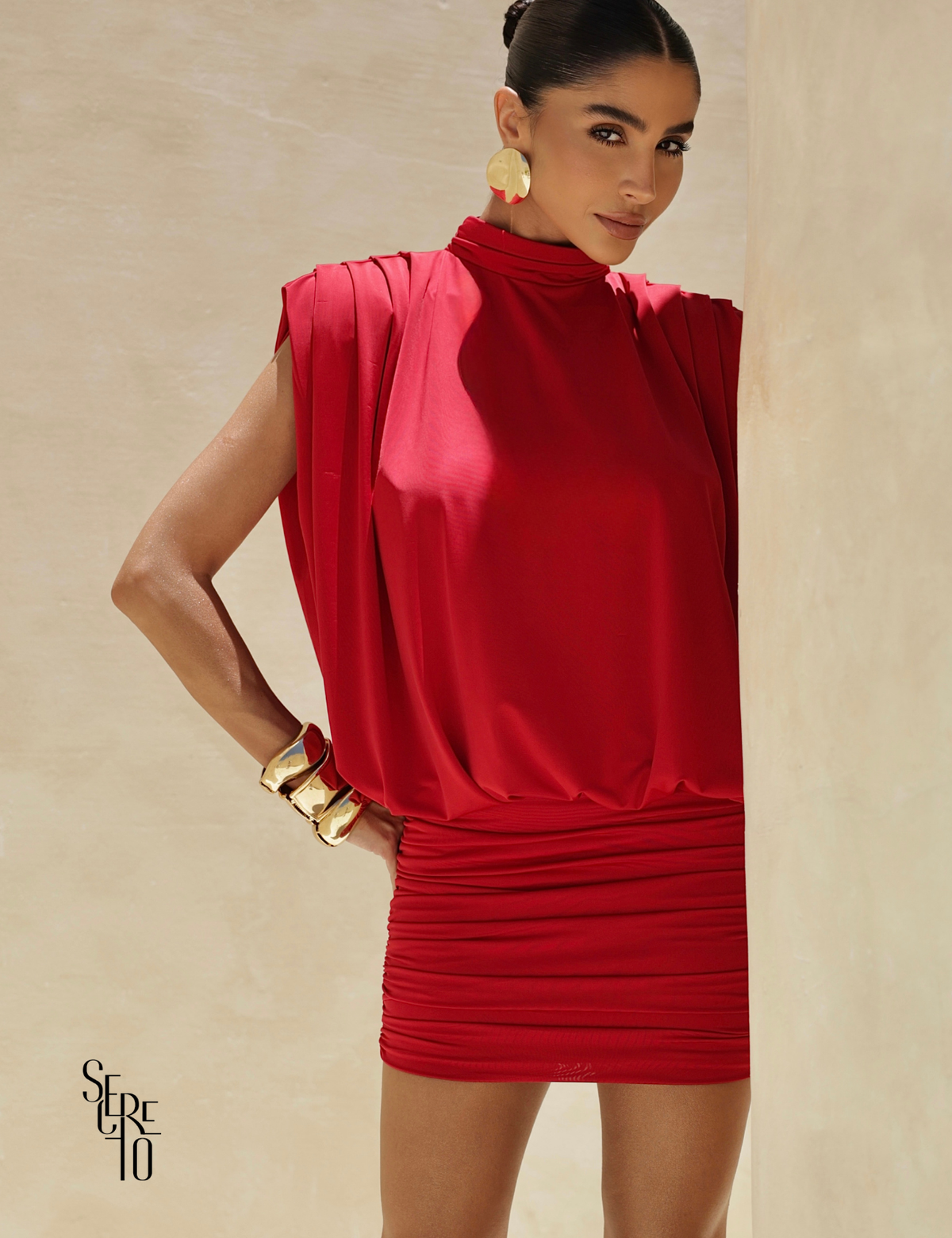 Vestido Curto Ombreira Natalia Vermelho