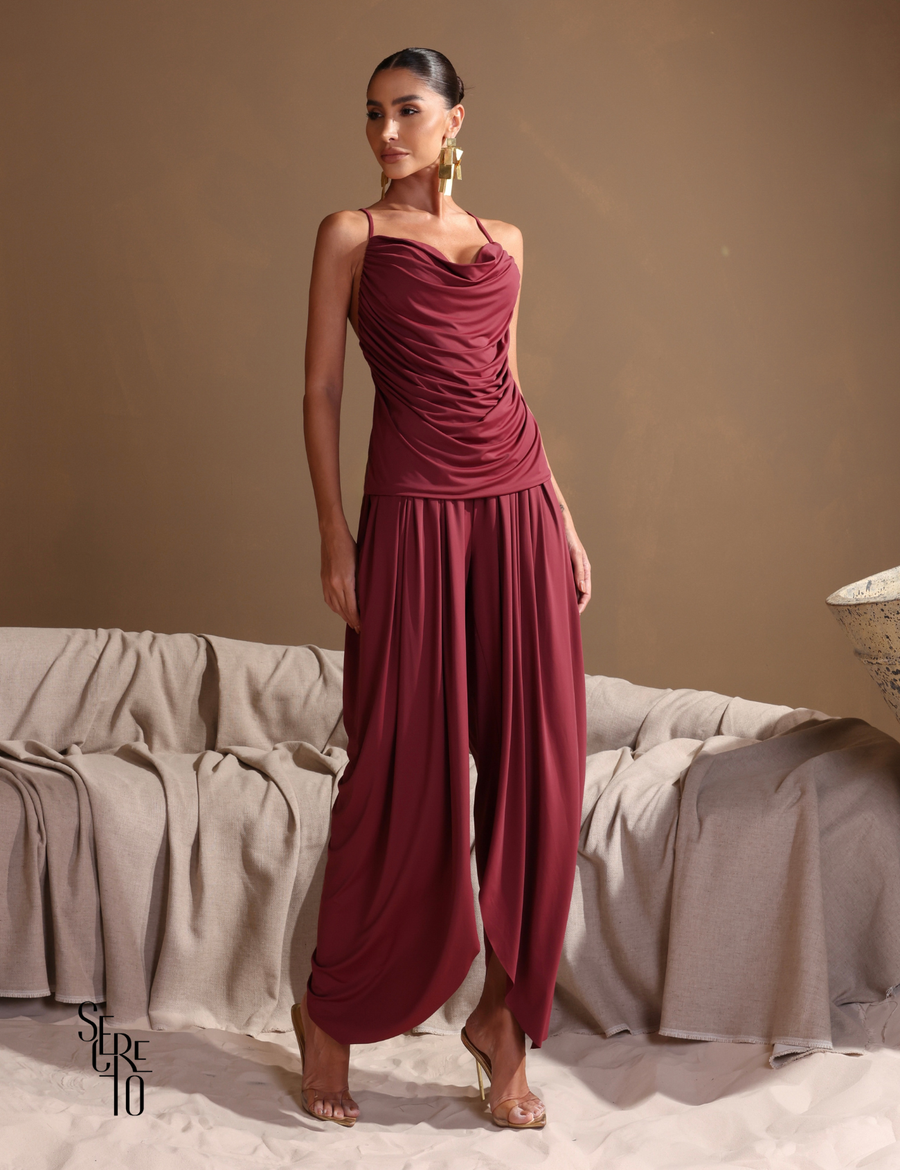 Conjunto Blusa e Calça Franzido Angelina Bordô