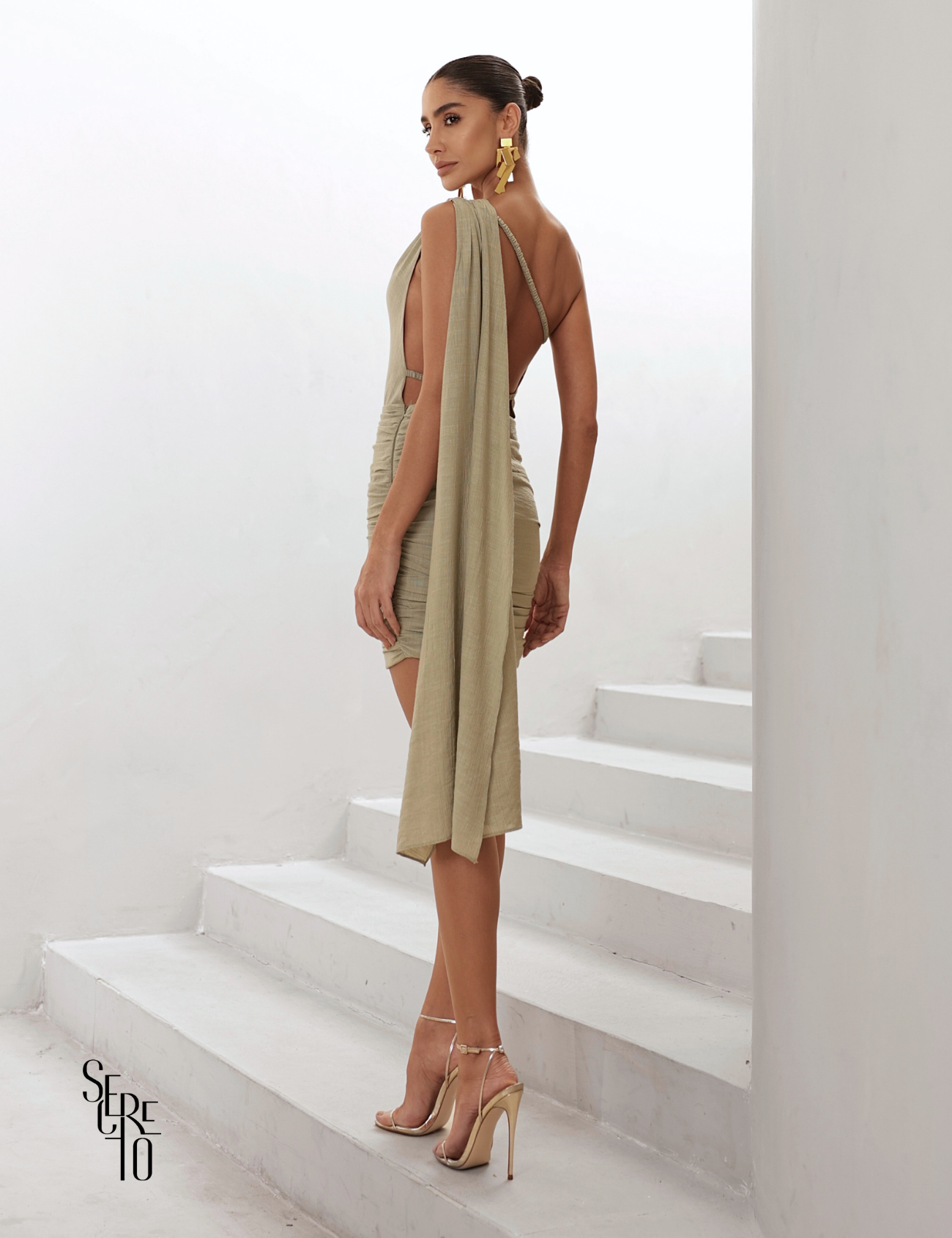 Vestido Curto Um Ombro Sayuri Verde Pistache