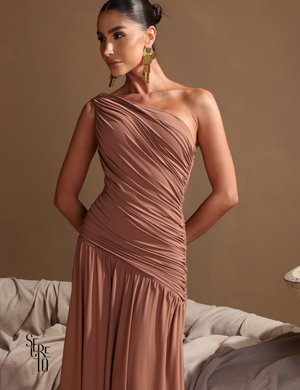 Vestido Longo Assimétrica Esther Amendoa