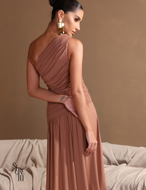 Vestido Longo Assimétrica Esther Amendoa