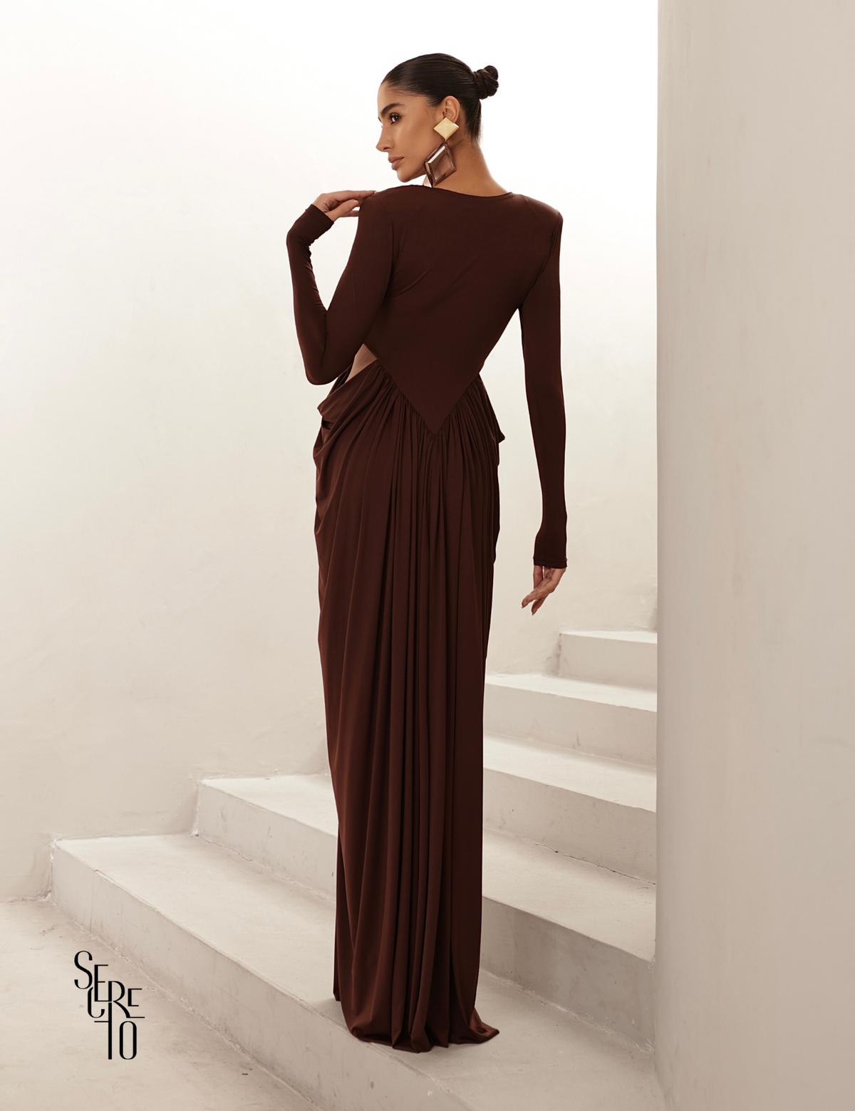Vestido Longo Manga Longa Jessica Marrom
