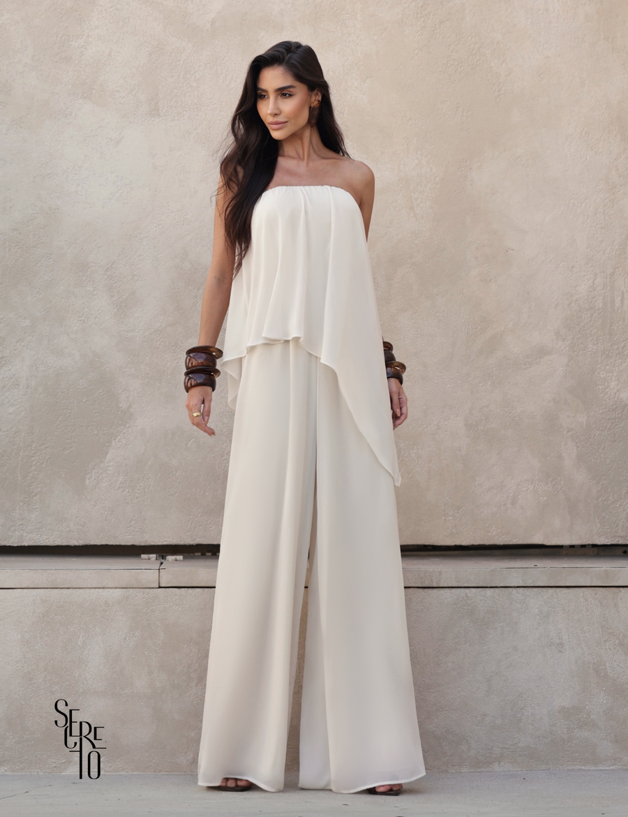 Macacão Capa Assimétrica Andressa Areia