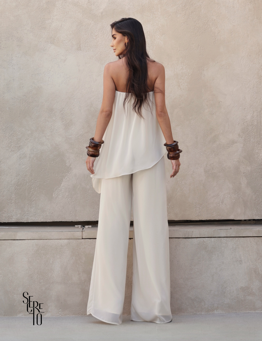 Macacão Capa Assimétrica Andressa Areia