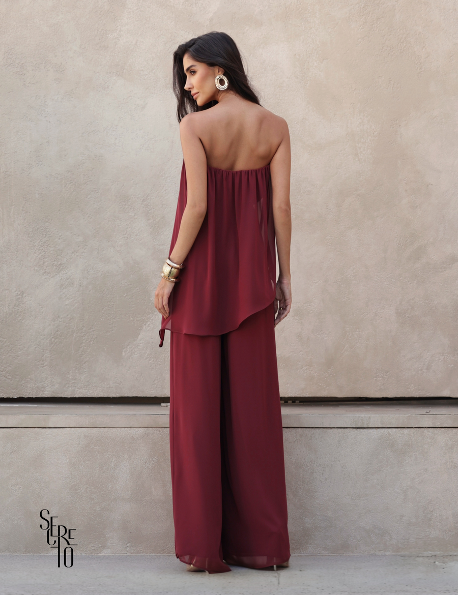 Macacão Capa Assimétrica Andressa Marsala