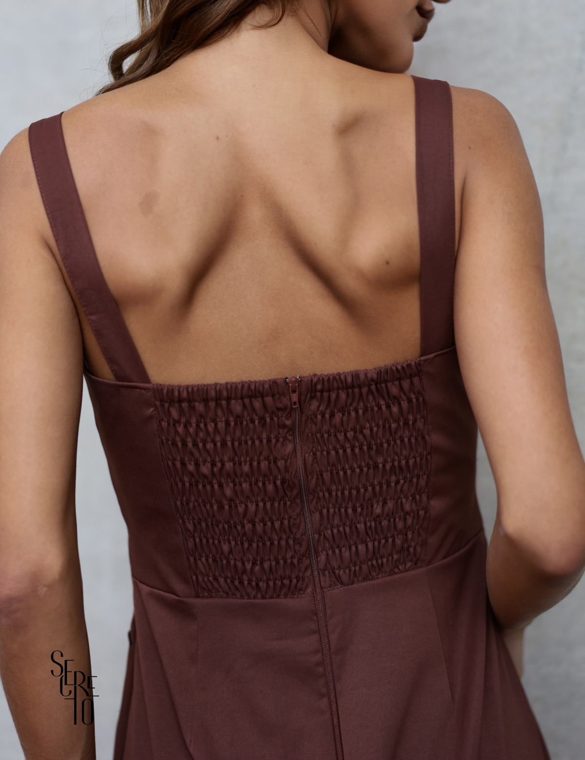 Vestido Midi Alfaiataria Thais Marrom